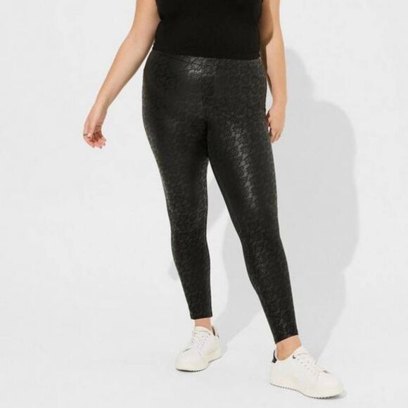 Torrid Women's Plus Size 2X 18-20 Lace Print Full Length Pocket Leggings - Picture 1 of 3